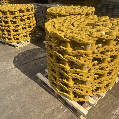 Excavator and bulldozer tracks195-32-04642 9163908